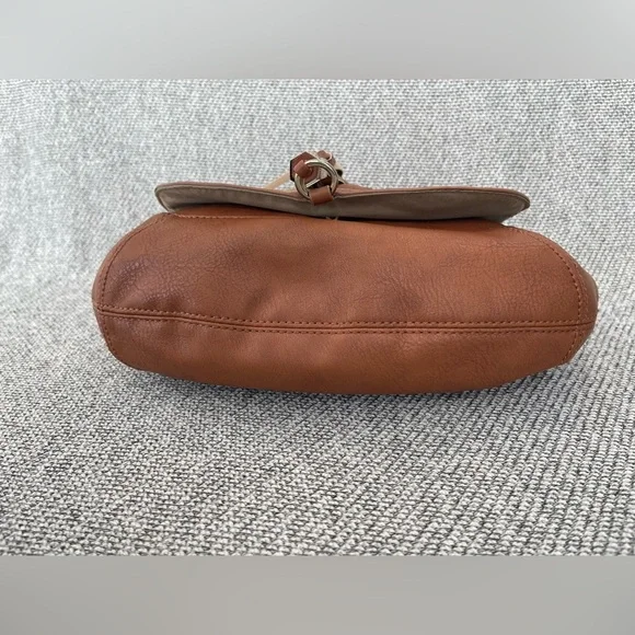 Dolce Vita Brown Crossbody Bag with Woven Design - Picture 12 of 16